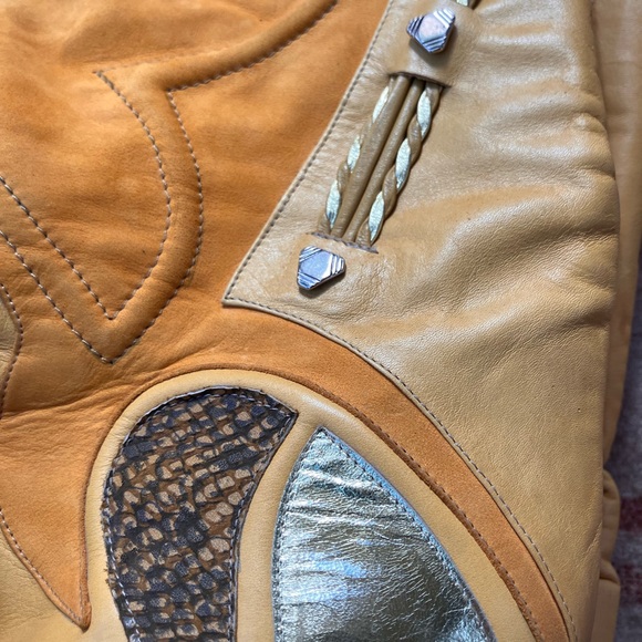 Vero Cuoio Yellow and Brown Heeled Boots - Picture 9 of 10